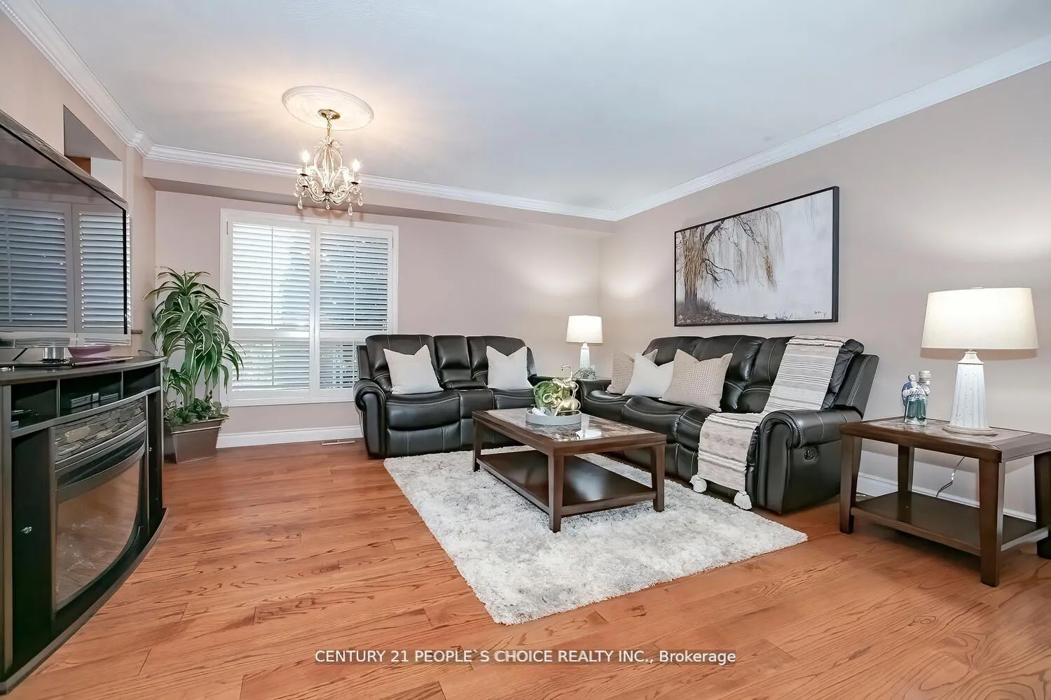Photo 9 of 61 Mullis Crescent, Brampton, Fletcher's West — HOMEH