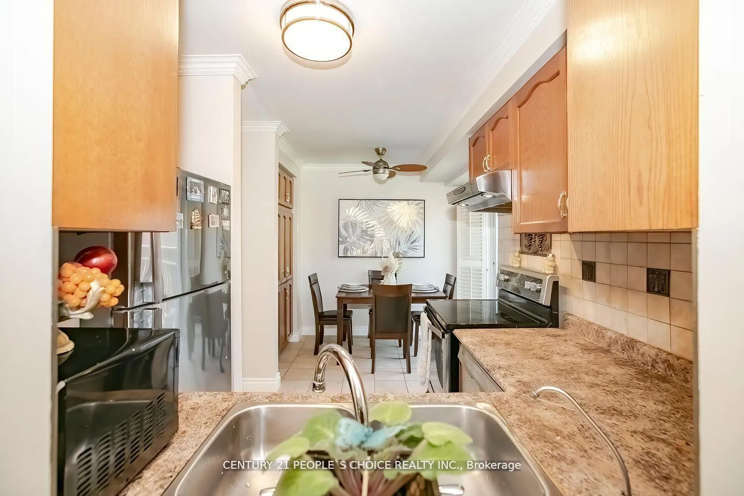 Photo 14 of 61 Mullis Crescent, Brampton, Fletcher's West — HOMEH