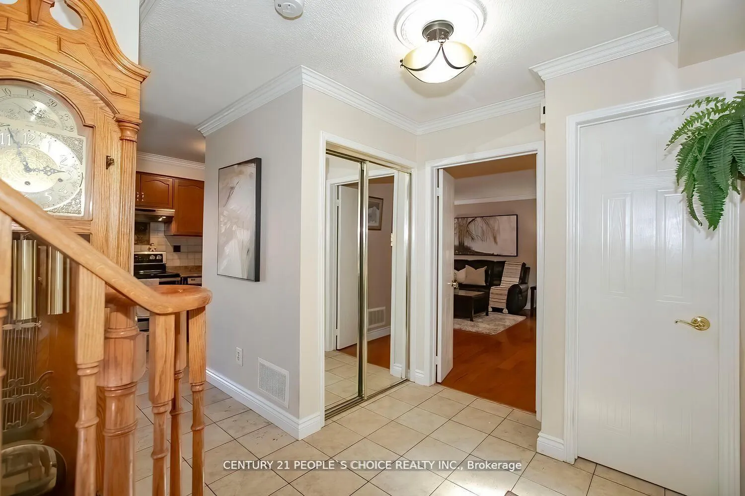 Photo 17 of 61 Mullis Crescent, Brampton, Fletcher's West — HOMEH