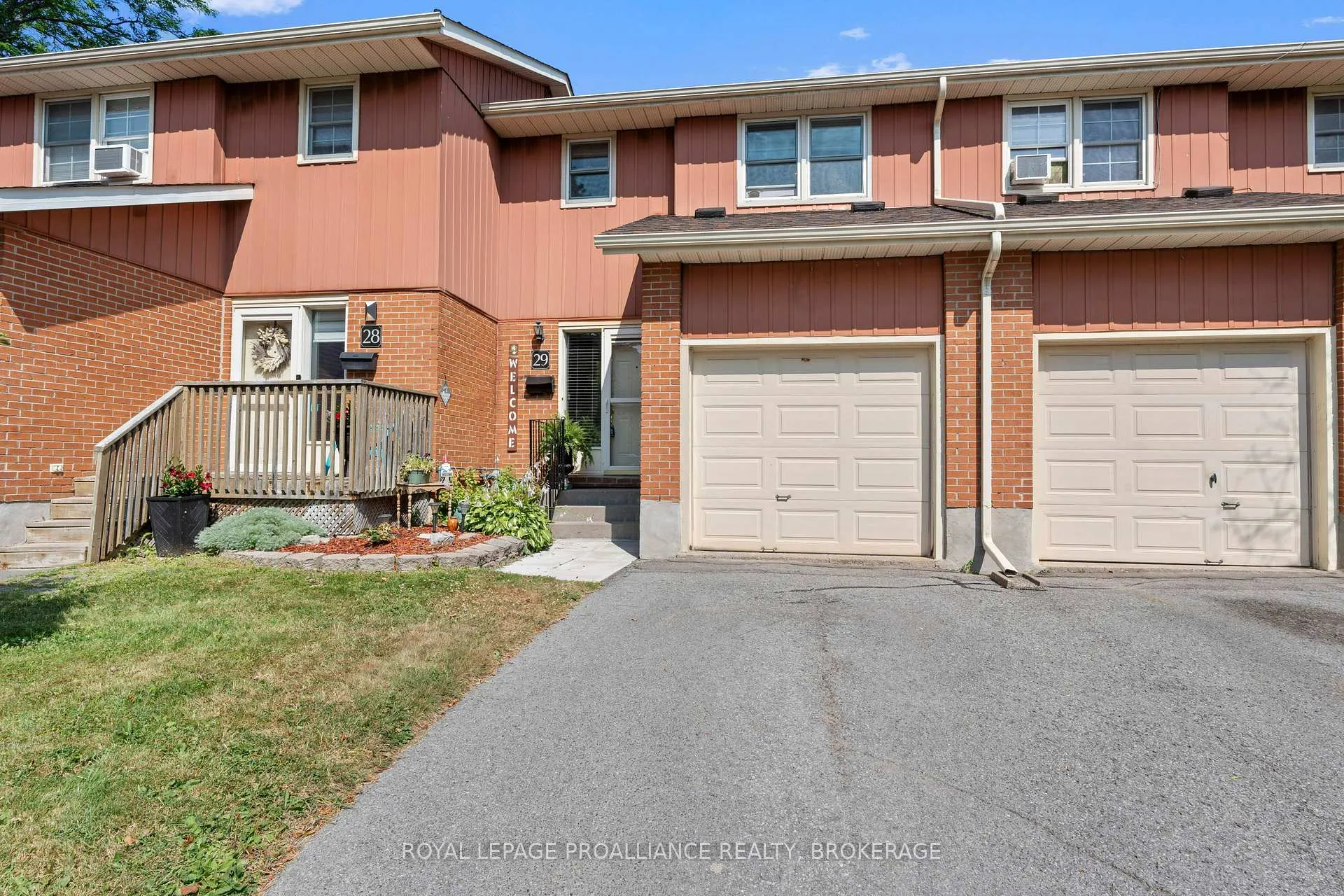 Photo 3 of Unit 29, 19 MacPherson Avenue, Kingston, Central City West — HOMEH