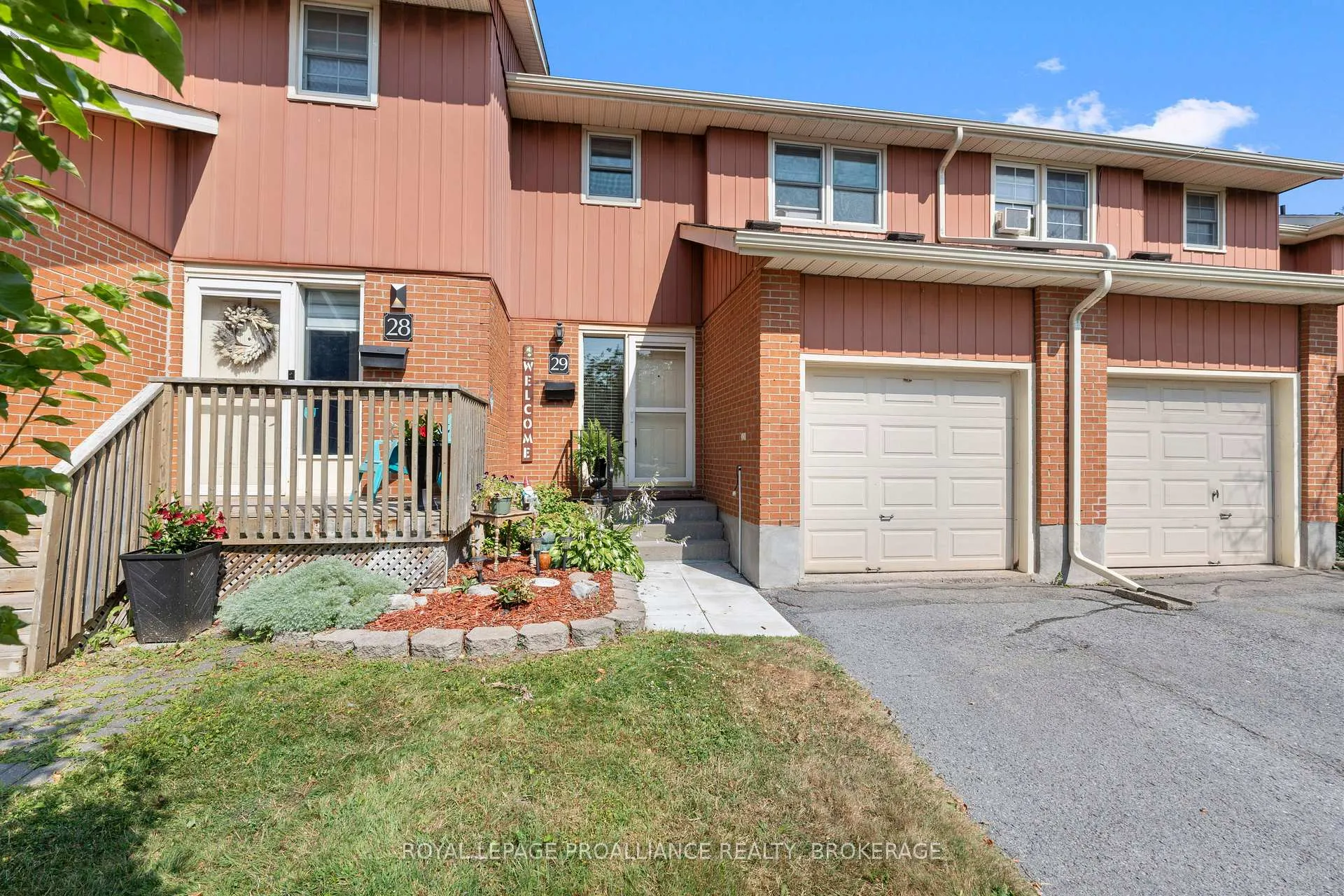 Photo 4 of Unit 29, 19 MacPherson Avenue, Kingston, Central City West — HOMEH