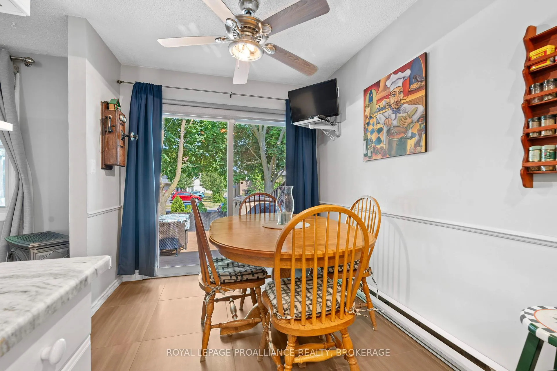 Photo 12 of Unit 29, 19 MacPherson Avenue, Kingston, Central City West — HOMEH