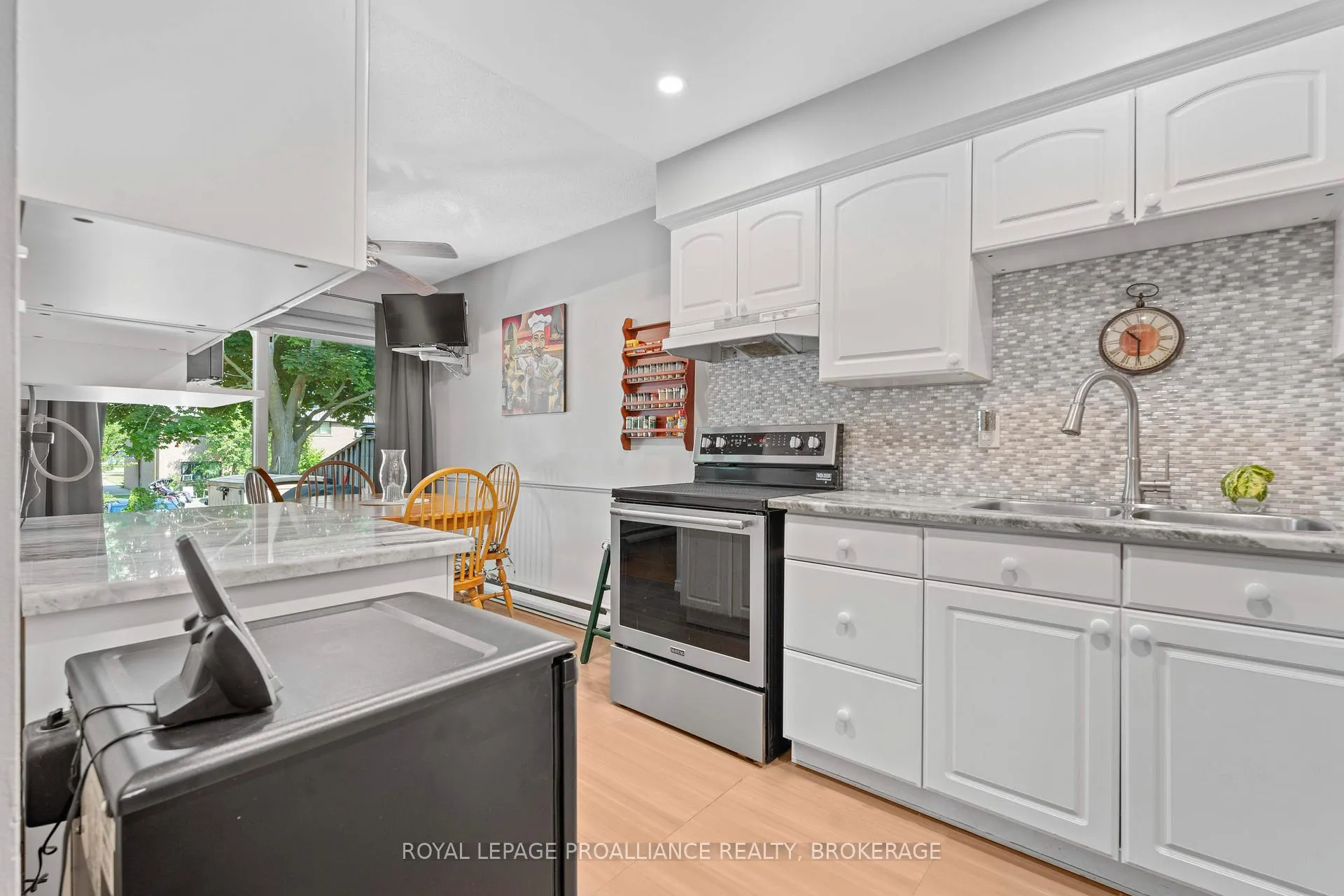 Photo 16 of Unit 29, 19 MacPherson Avenue, Kingston, Central City West — HOMEH