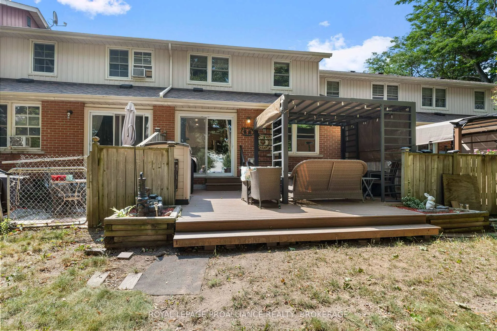 Photo 31 of Unit 29, 19 MacPherson Avenue, Kingston, Central City West — HOMEH