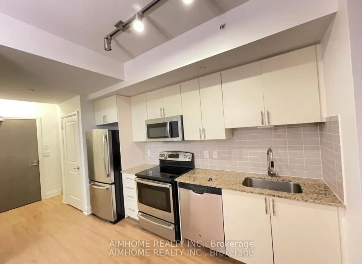 Photo 6 of Unit 1010, 7167 Yonge Street W, Markham, Thornhill — HOMEH