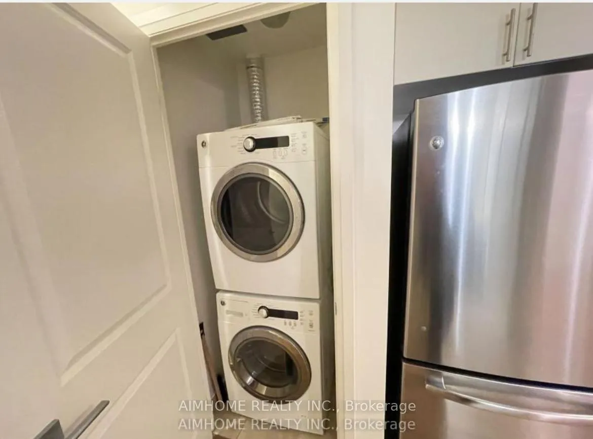 Photo 9 of Unit 1010, 7167 Yonge Street W, Markham, Thornhill — HOMEH