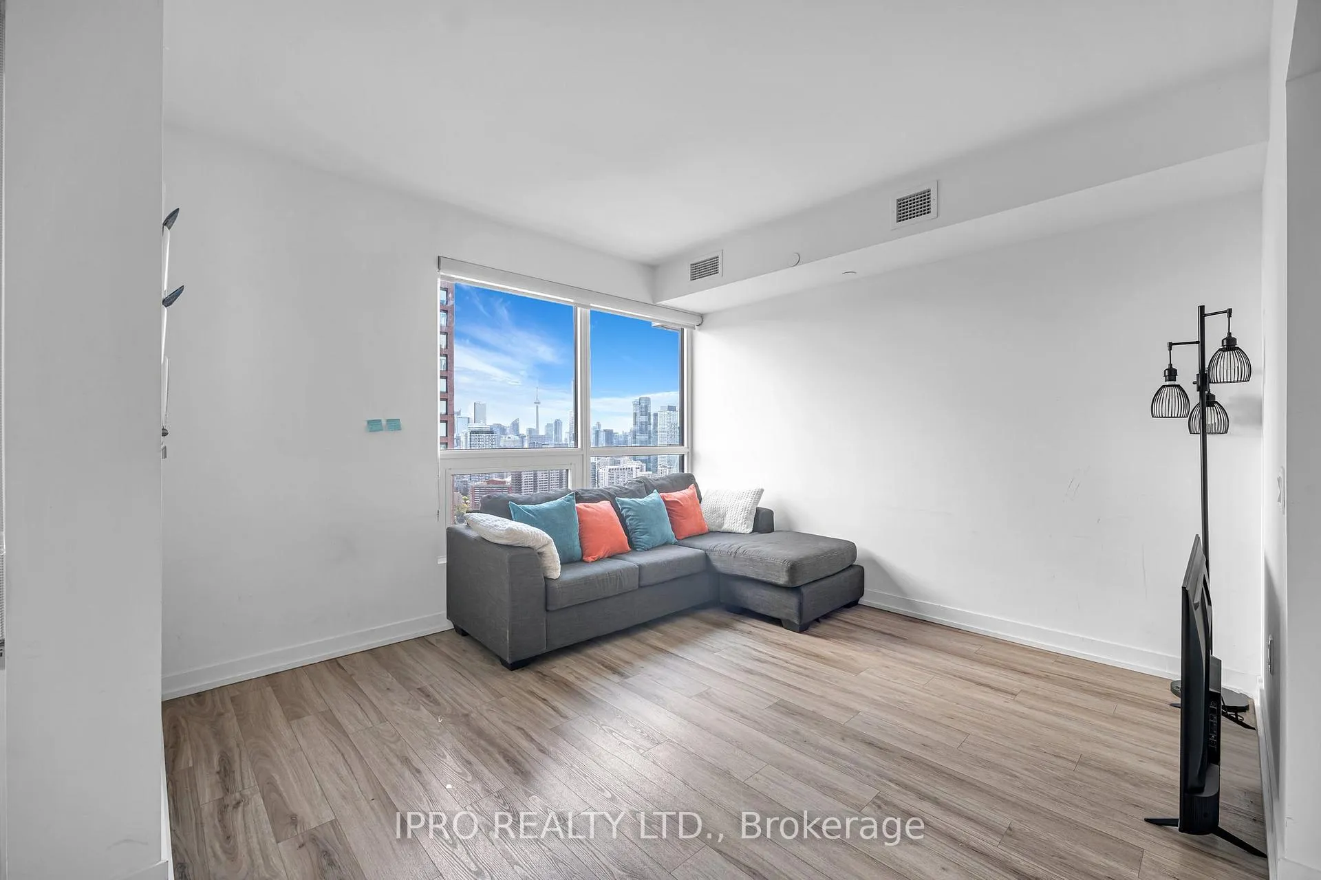 Photo 6 of Unit 3011, 395 Bloor Street E, Toronto, North St. James Town — HOMEH
