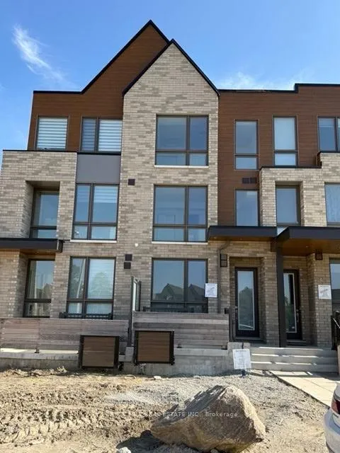 Front of 4 Deep Roots Terrace