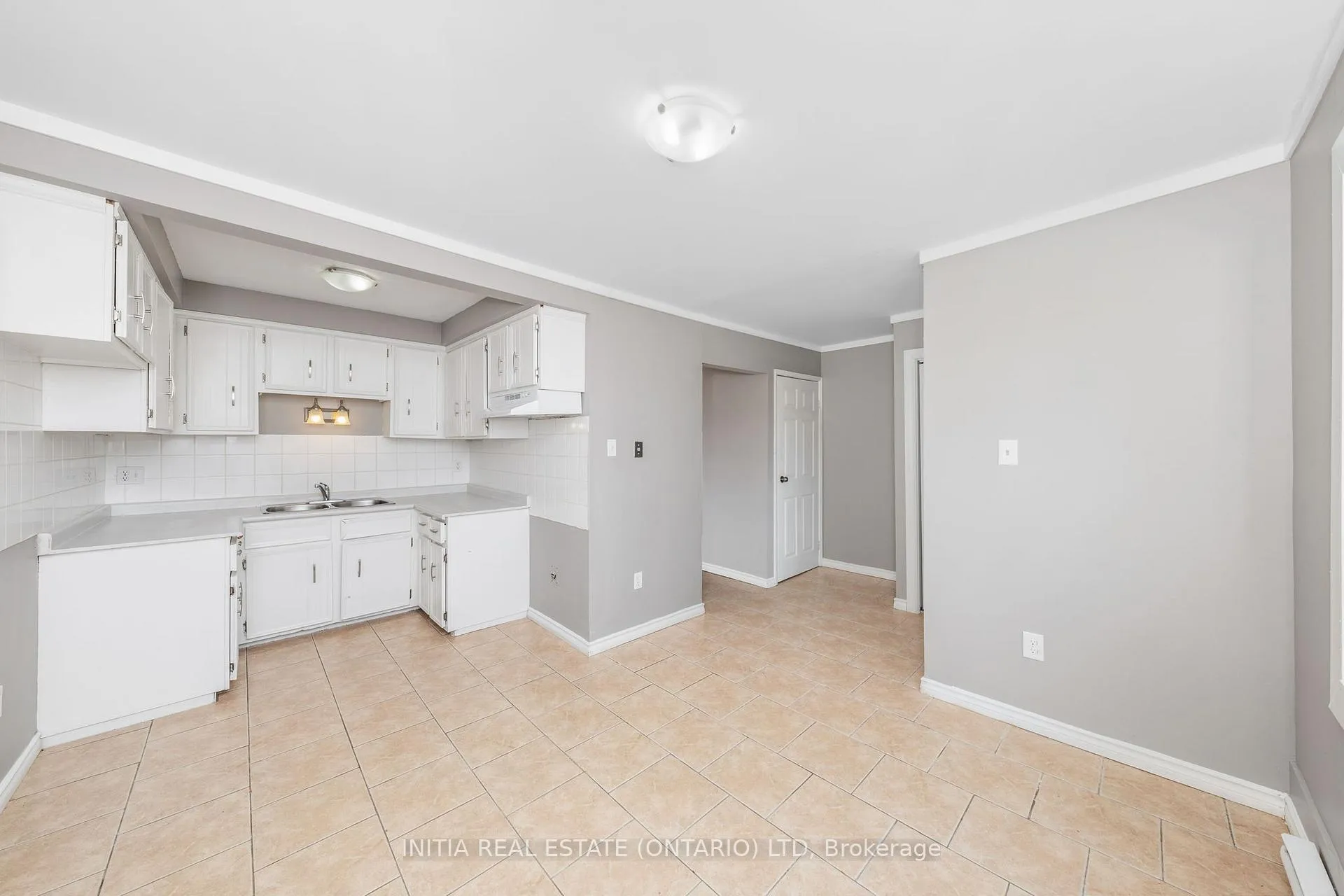 Photo 9 of Unit 98, 348 Cameron Street, St. Clair — HOMEH