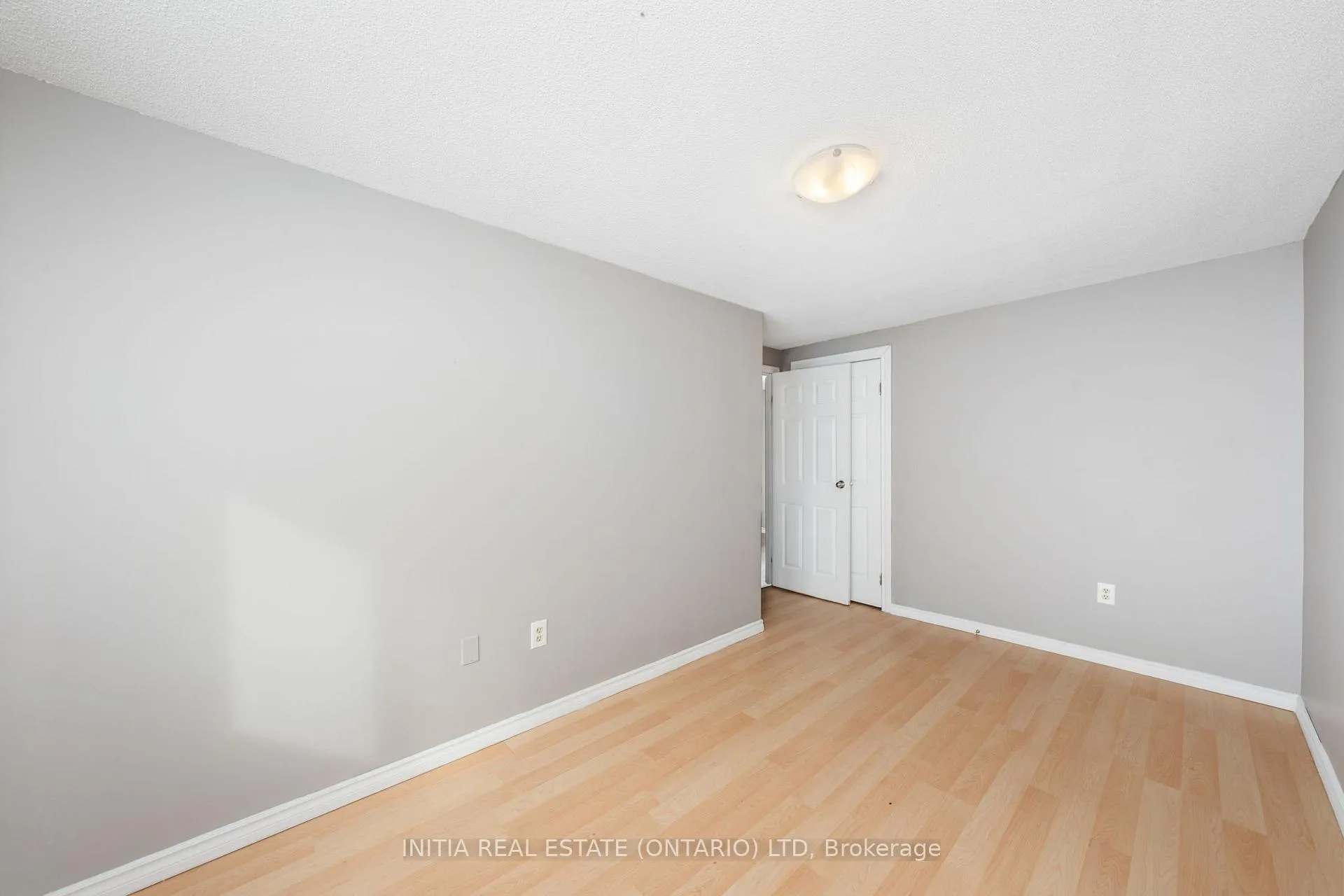 Photo 17 of Unit 98, 348 Cameron Street, St. Clair — HOMEH