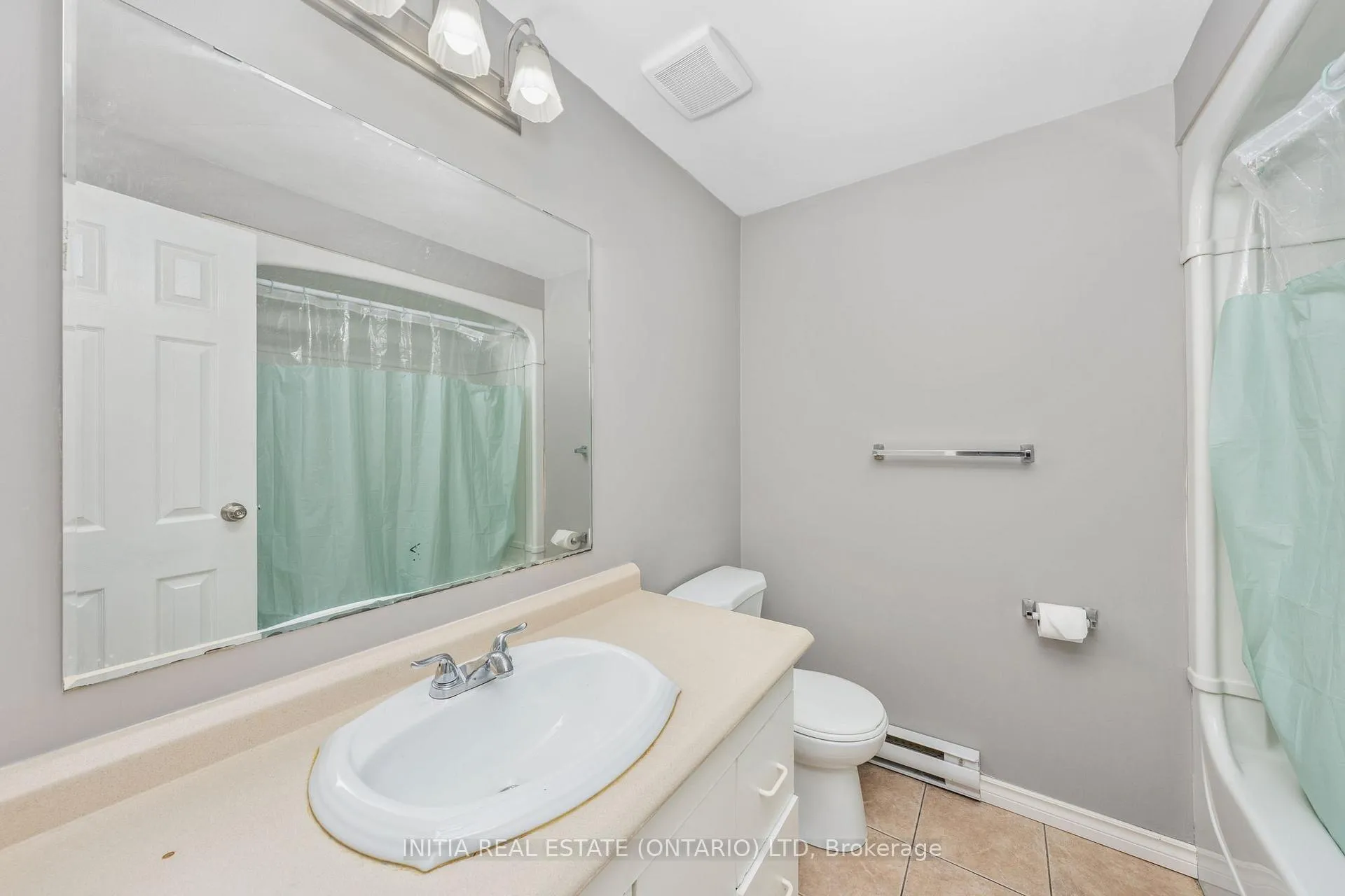 Photo 22 of Unit 98, 348 Cameron Street, St. Clair — HOMEH