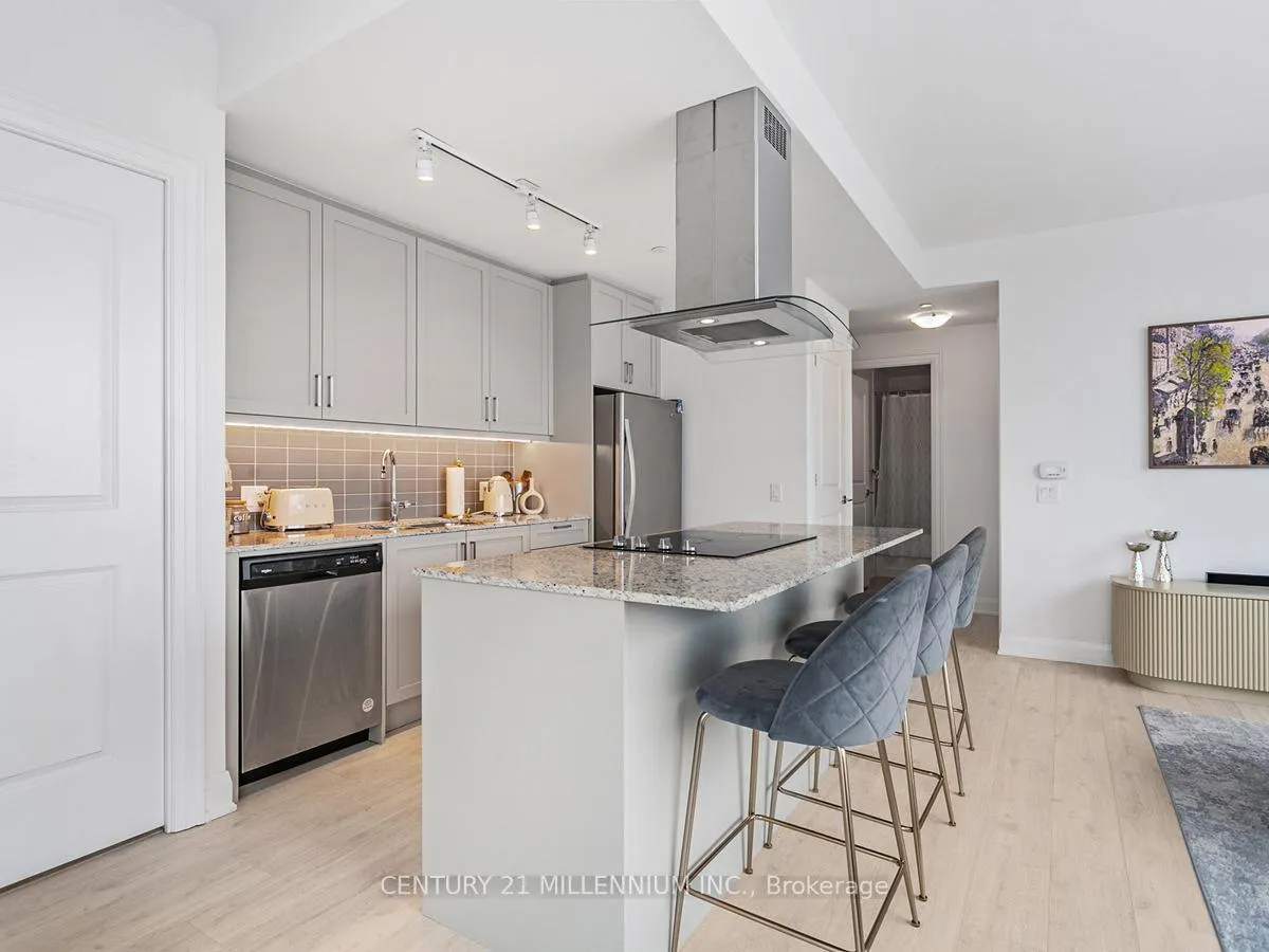 Photo 10 of Unit 1014, 10 Gatineau Drive, Vaughan, Beverley Glen — HOMEH