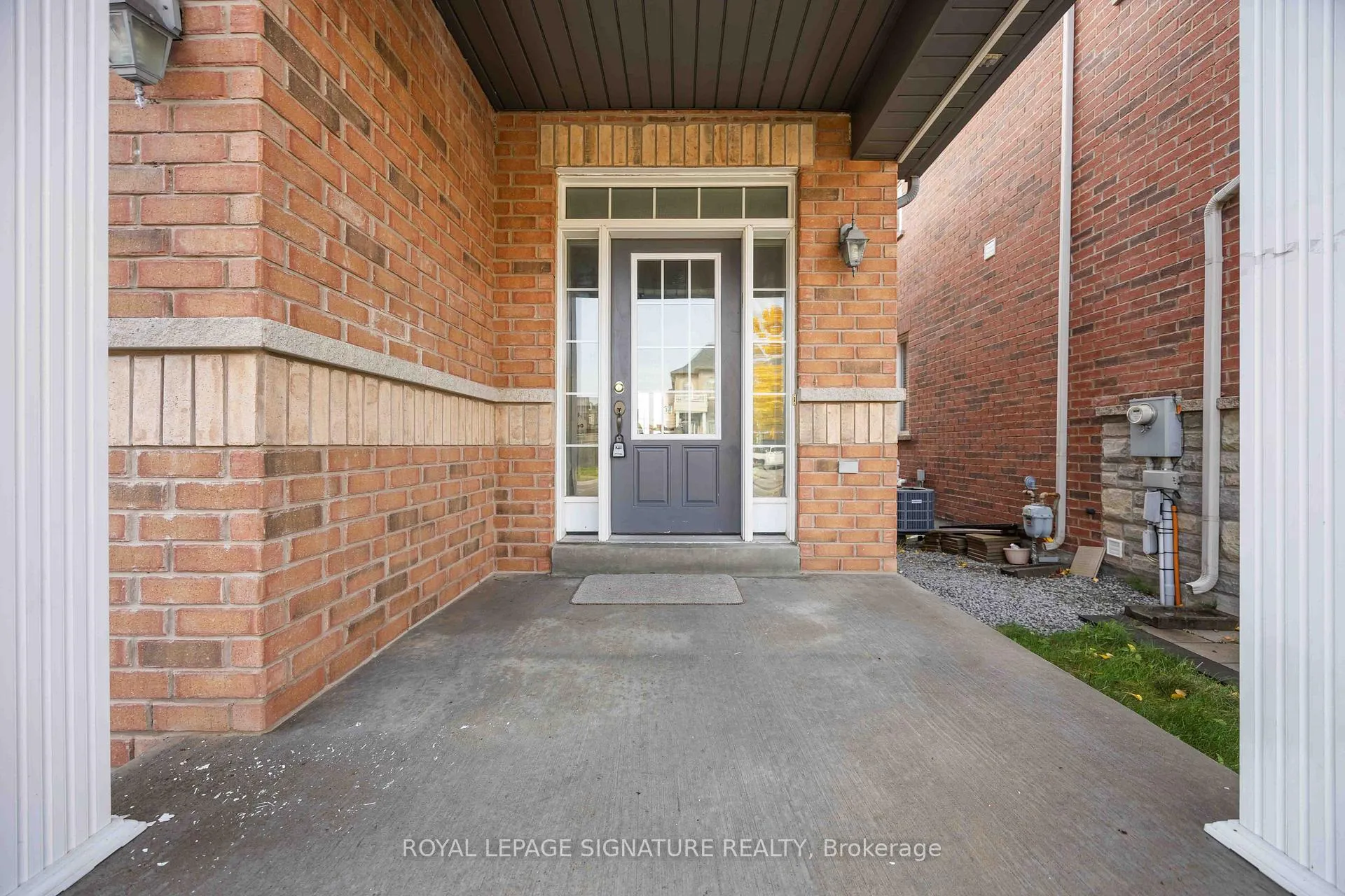 Photo 2 of 11 Gooseman Crescent, Markham, Box Grove — HOMEH