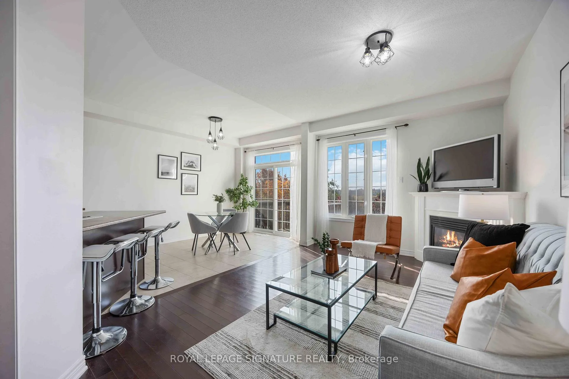 Photo 10 of 11 Gooseman Crescent, Markham, Box Grove — HOMEH