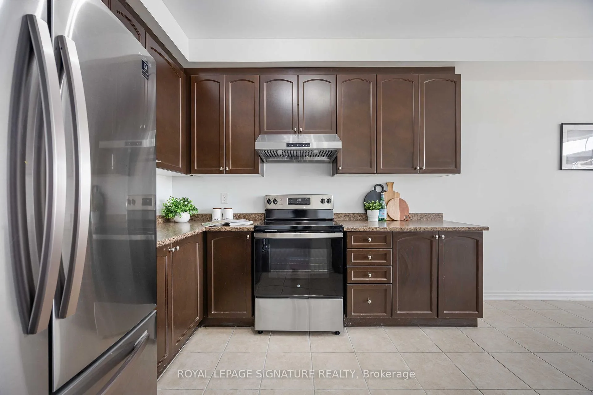 Photo 12 of 11 Gooseman Crescent, Markham, Box Grove — HOMEH