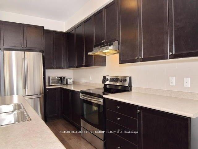 Photo 5 of 73 Ted Miller Crescent, Clarington, Bowmanville — HOMEH