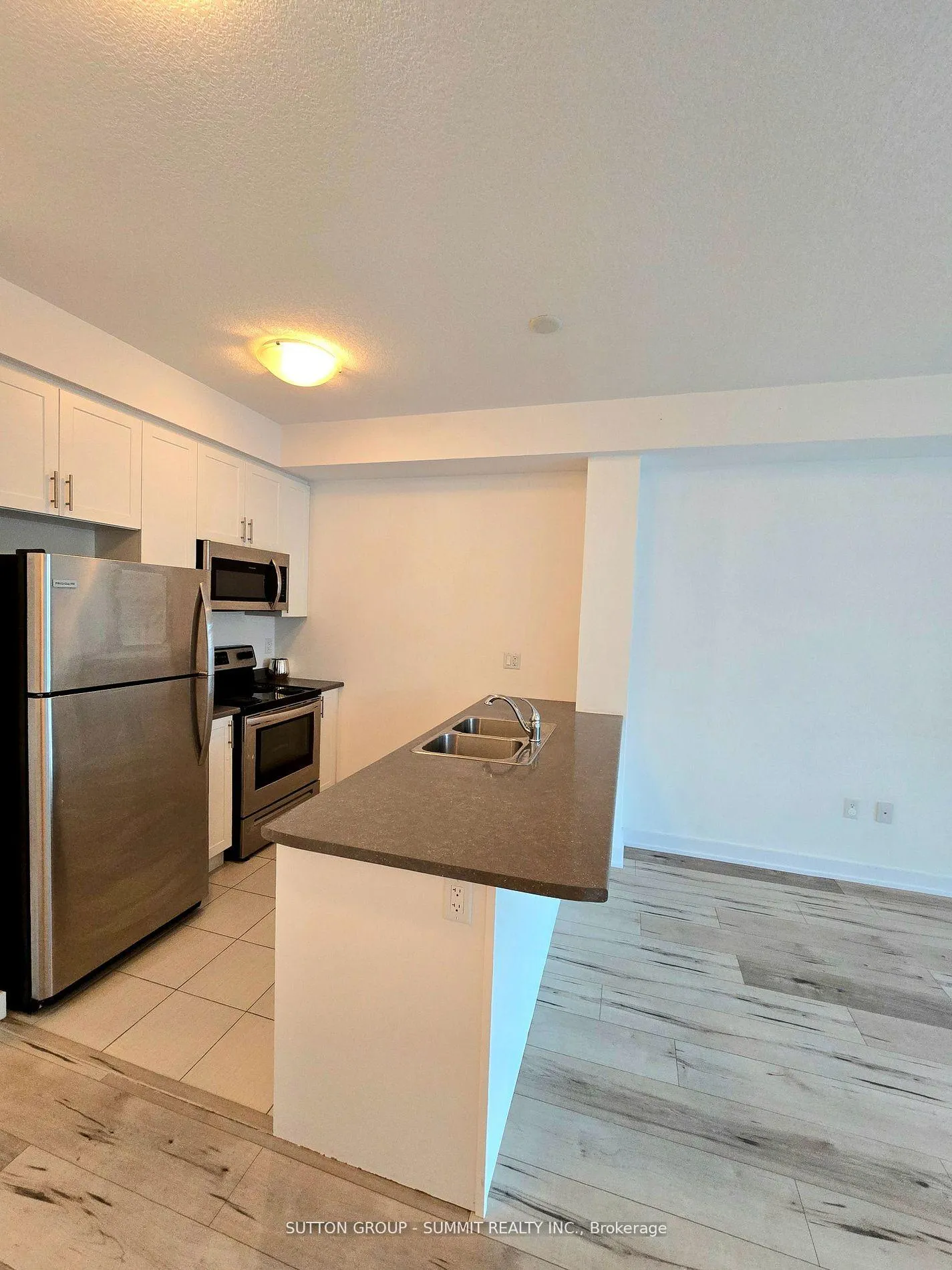 Photo 10 of Unit 338, 101 Shoreview Place, Hamilton, Stoney Creek — HOMEH