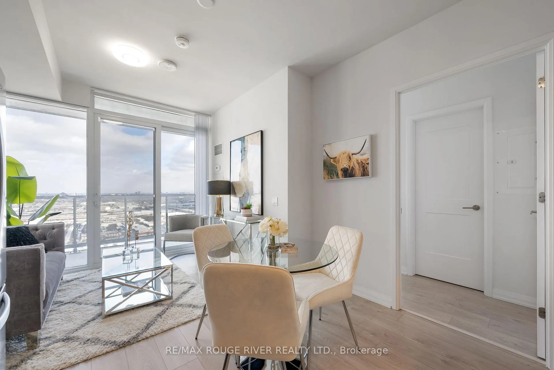 Photo 11 of Unit 3602, 7895 Jane Street, Vaughan, Concord — HOMEH