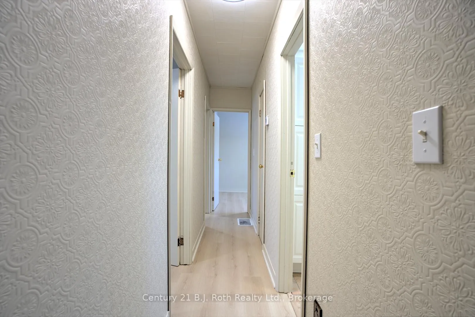 Photo 12 of 499 Margaret Street, Tay, Port McNicoll — HOMEH