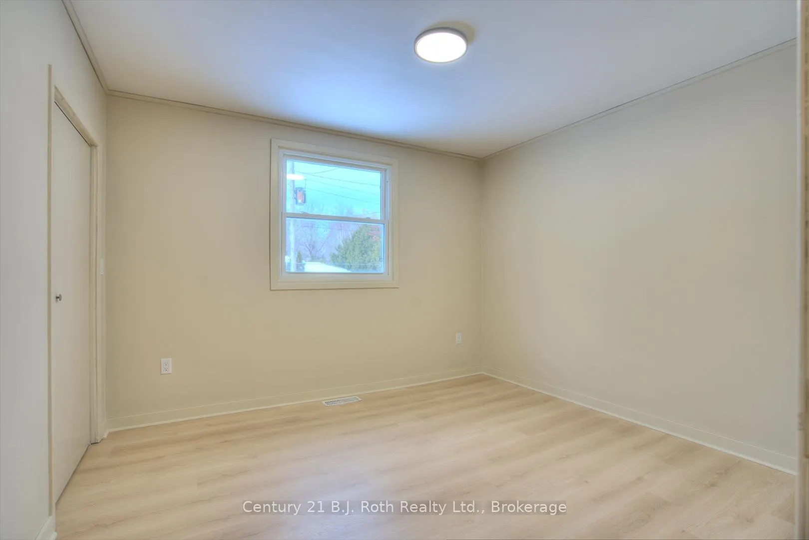 Photo 17 of 499 Margaret Street, Tay, Port McNicoll — HOMEH