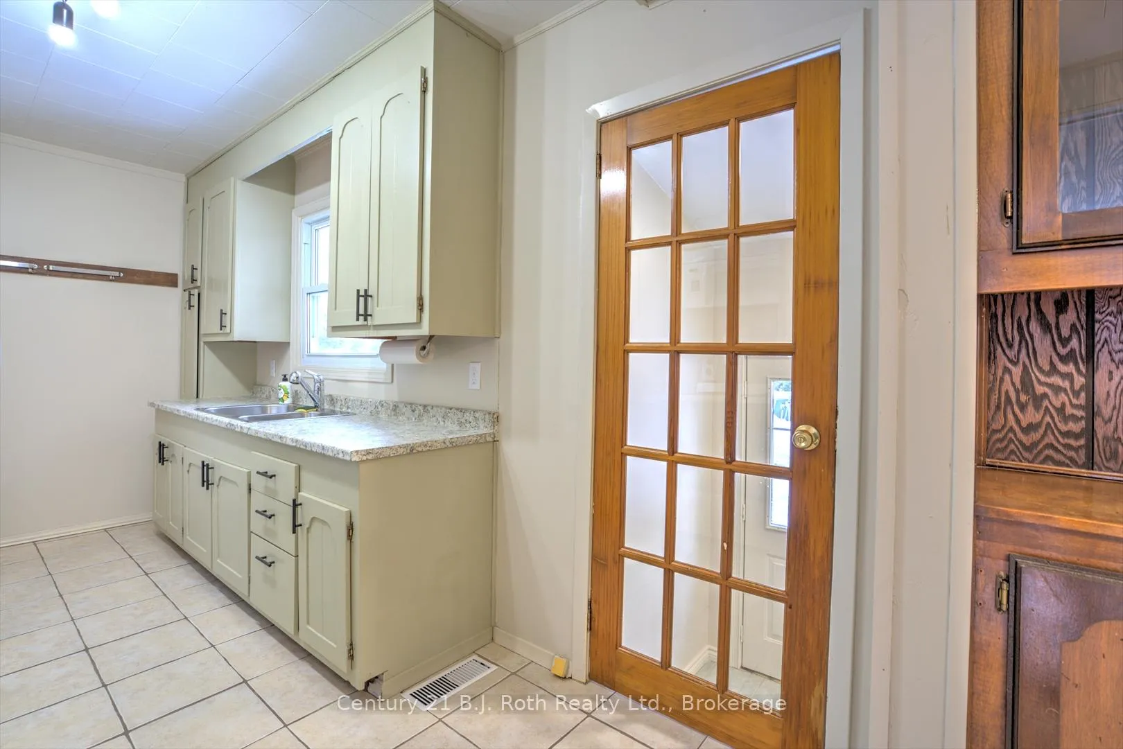 Photo 21 of 499 Margaret Street, Tay, Port McNicoll — HOMEH