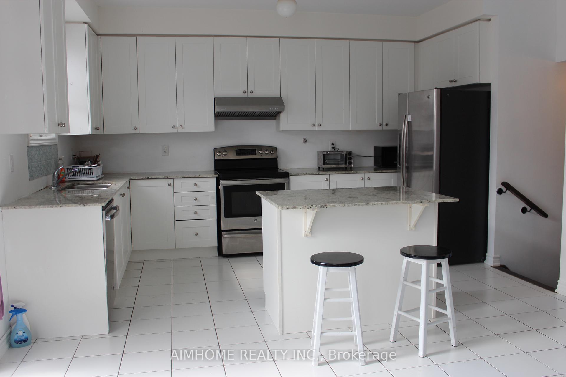 Photo 6 of 62 John Link Avenue, Georgina, Sutton & Jackson's Point — HOMEH