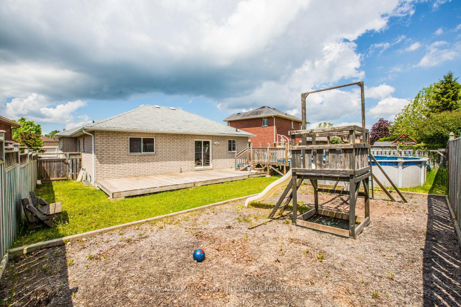 Photo 14 of 53 Marsellus Drive, Barrie, Holly — HOMEH