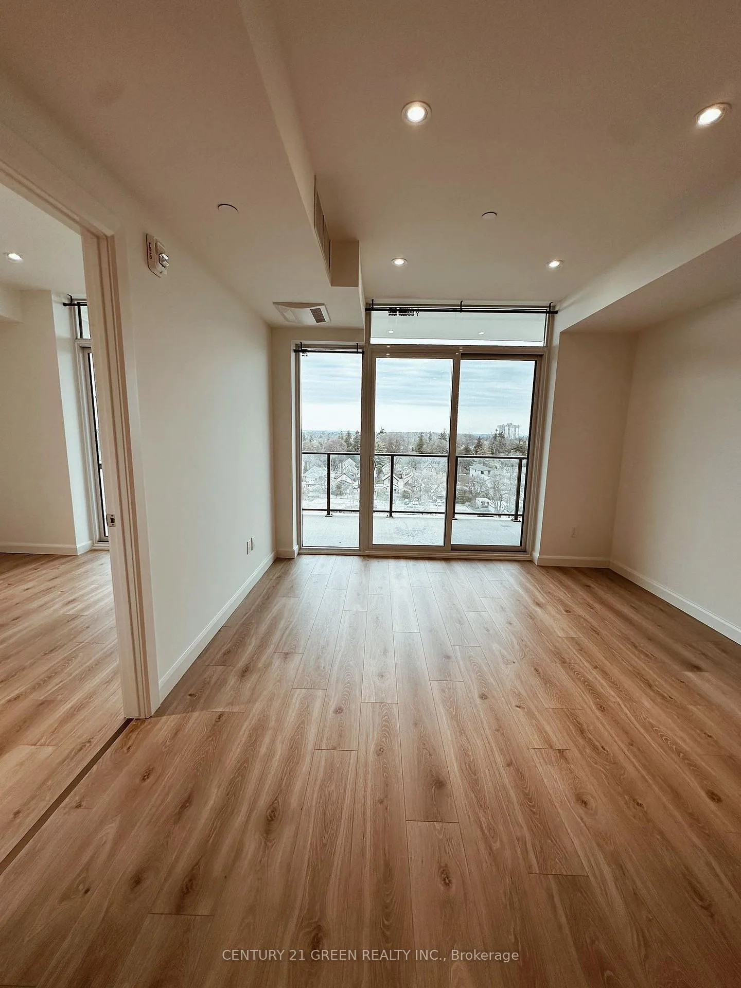 Photo 5 of Unit 702, 741 King Street, Kitchener — HOMEH