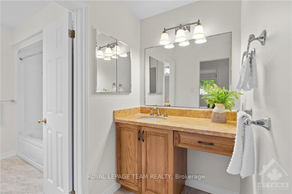 Photo 14 of 351 Riverwood Drive, Ottawa, Woodlawn/Maclarens Landing/Kilmaurs — HOMEH