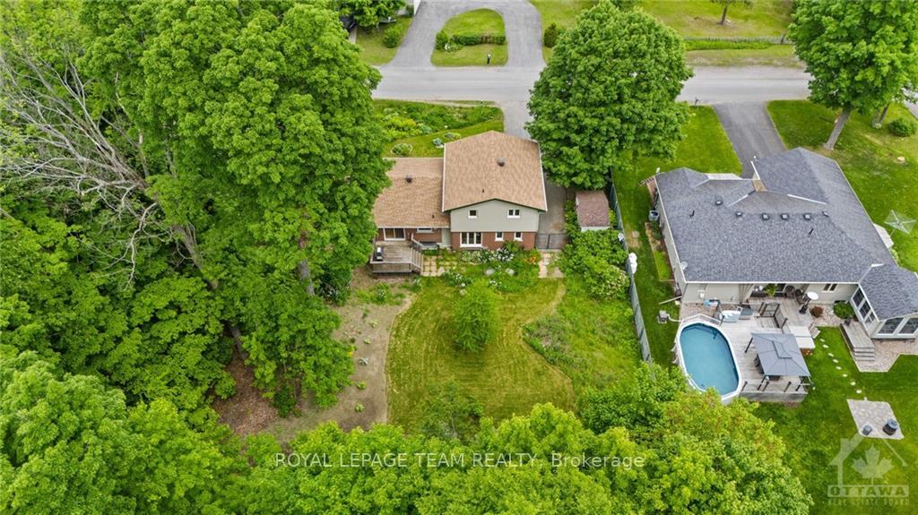 Photo 16 of 351 Riverwood Drive, Ottawa, Woodlawn/Maclarens Landing/Kilmaurs — HOMEH