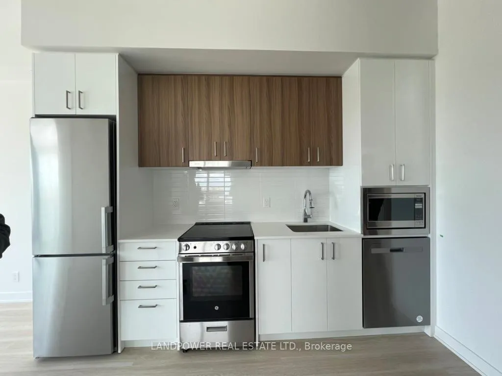 Photo 3 of Unit B-2208, 50 Upper Mall Way, Vaughan, Brownridge — HOMEH