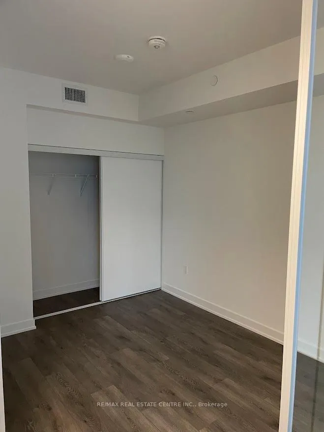 Photo 8 of Unit 2107, 127 Broadway Avenue, Toronto, Yonge-Eglinton — HOMEH