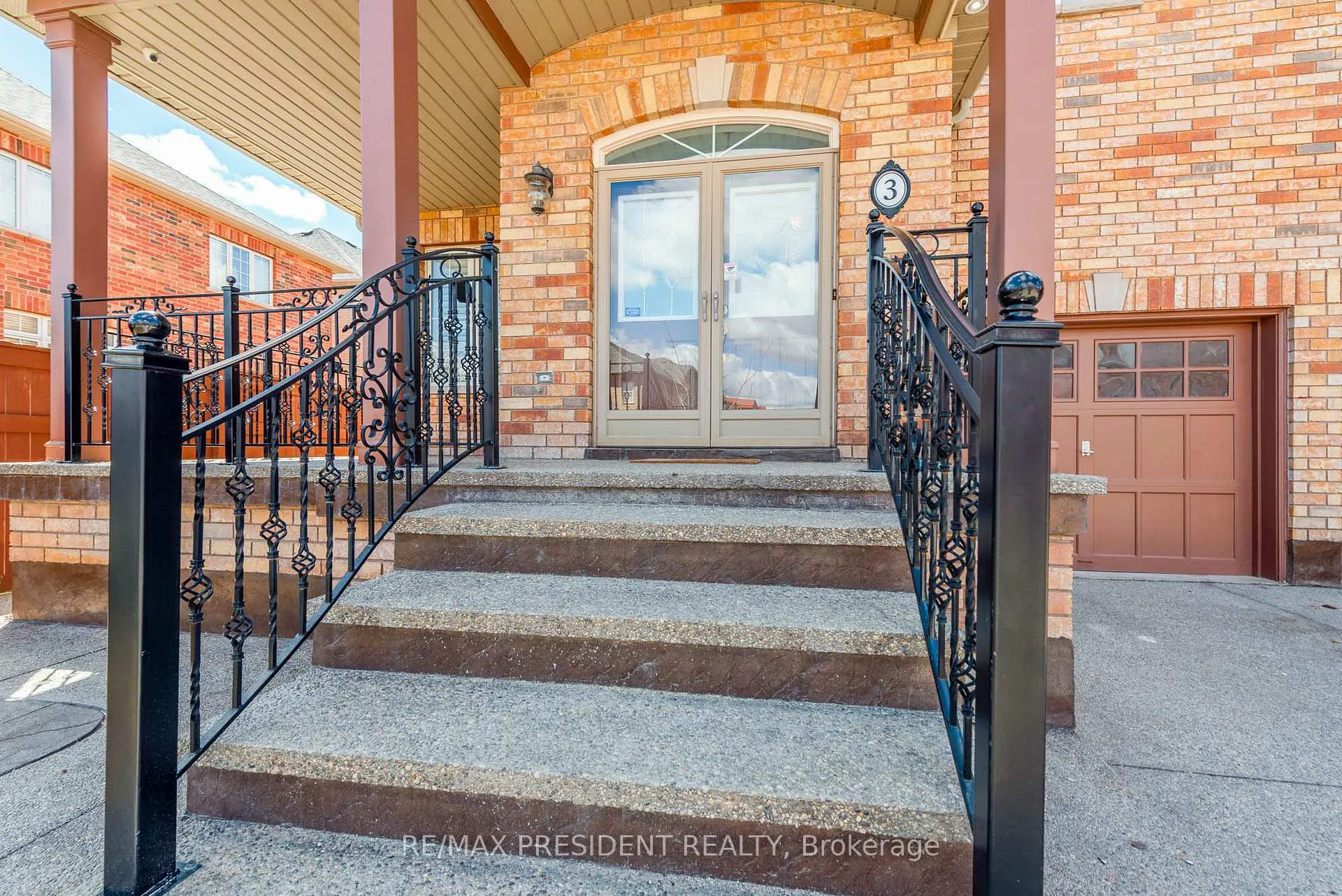 Photo 2 of 3 Carmel Crescent, Brampton, Vales of Castlemore North — HOMEH