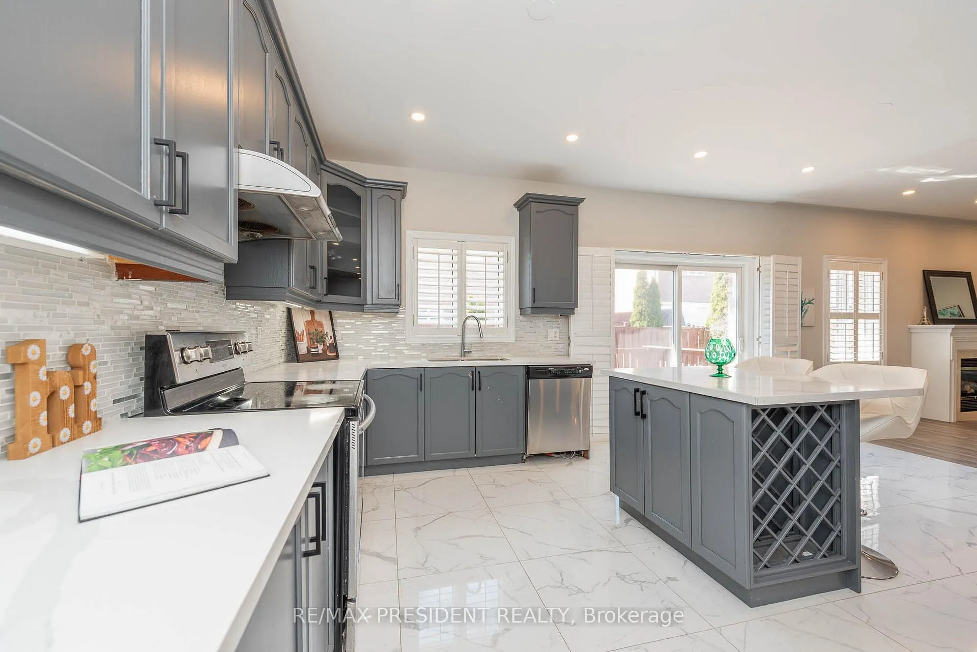 Photo 11 of 3 Carmel Crescent, Brampton, Vales of Castlemore North — HOMEH