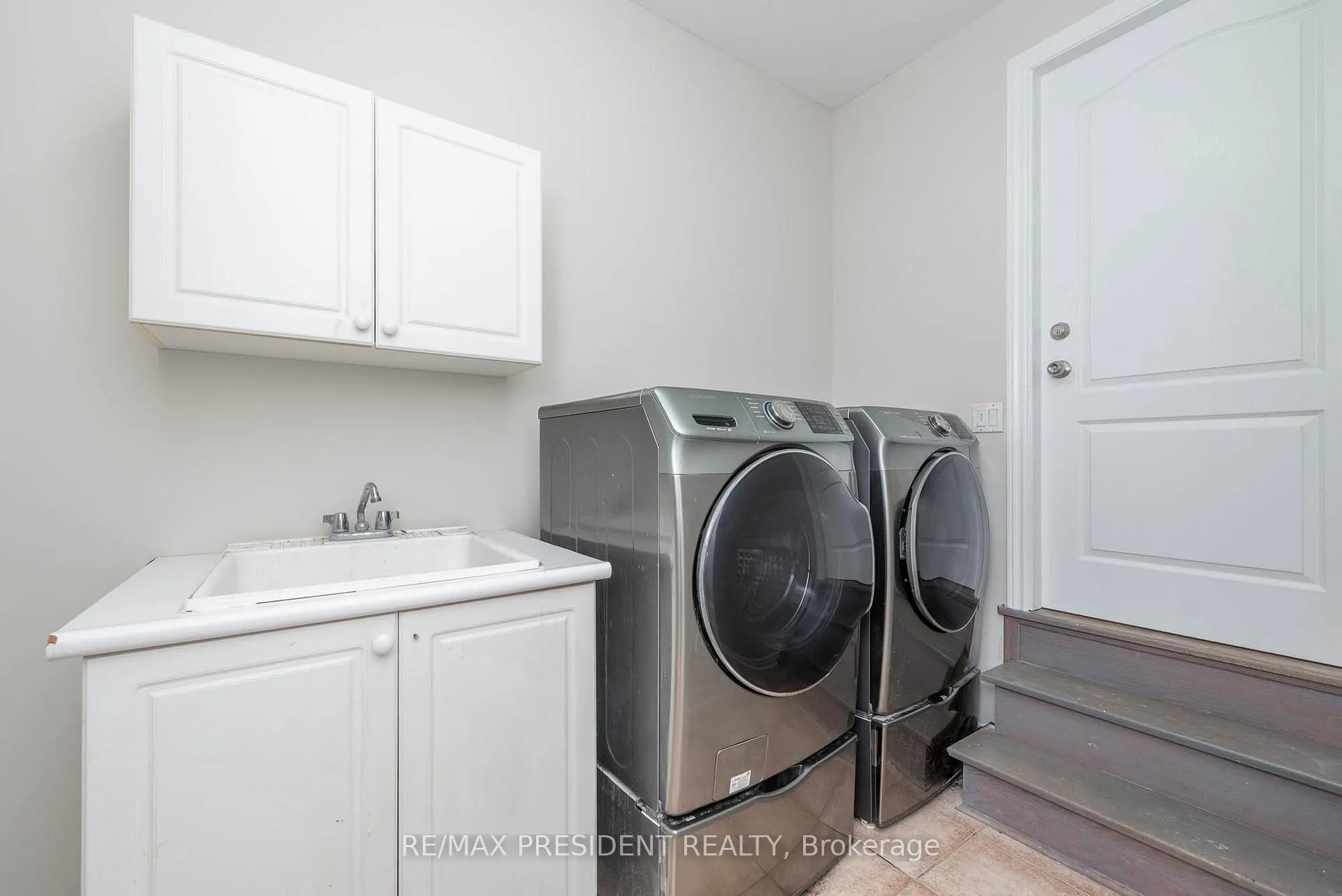 Photo 29 of 3 Carmel Crescent, Brampton, Vales of Castlemore North — HOMEH