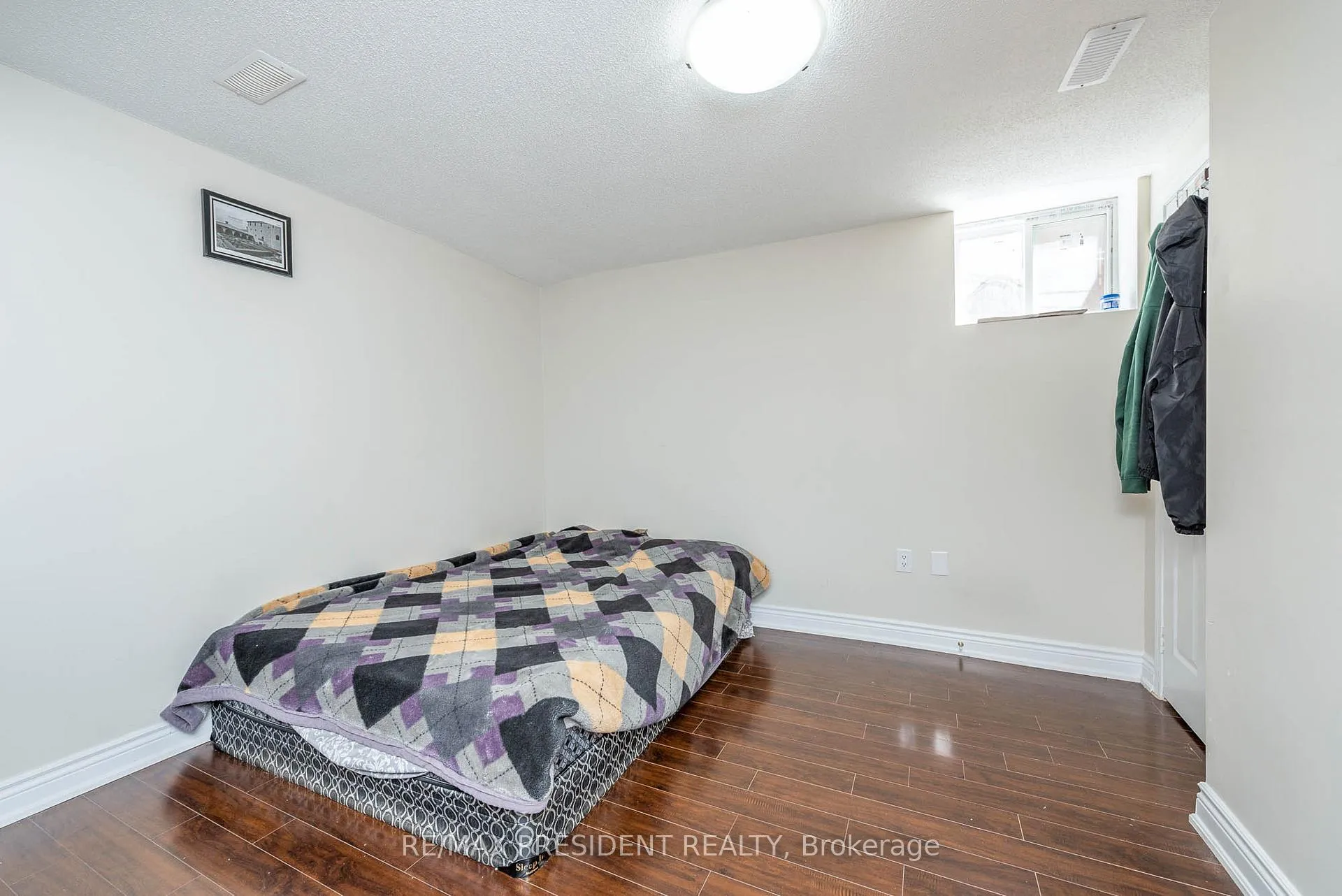 Photo 33 of 3 Carmel Crescent, Brampton, Vales of Castlemore North — HOMEH