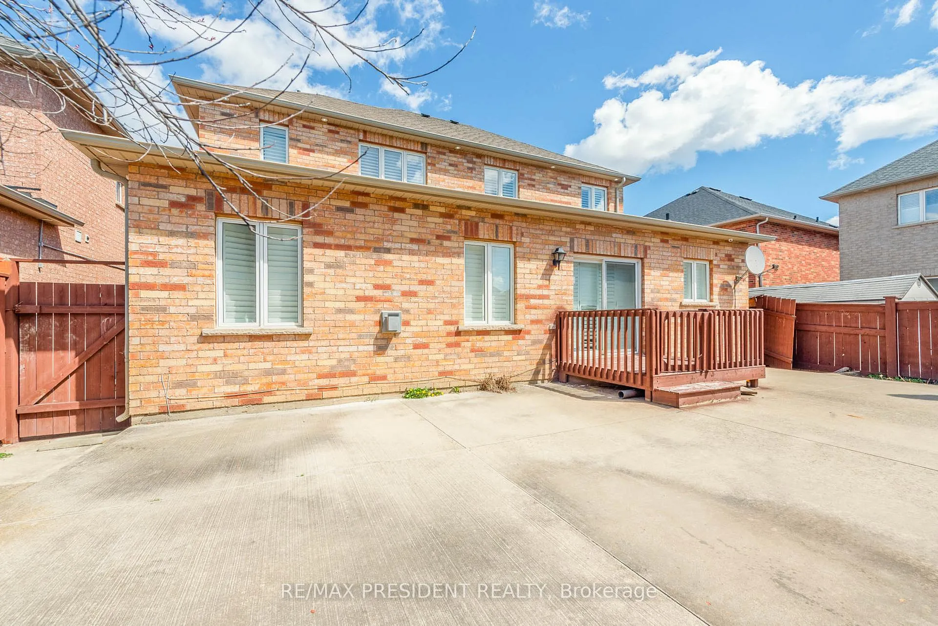 Photo 36 of 3 Carmel Crescent, Brampton, Vales of Castlemore North — HOMEH