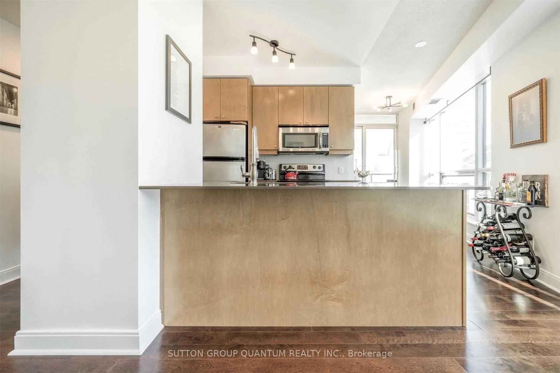Photo 4 of Unit 515, 38 The Esplanade, Toronto, Waterfront Communities — HOMEH
