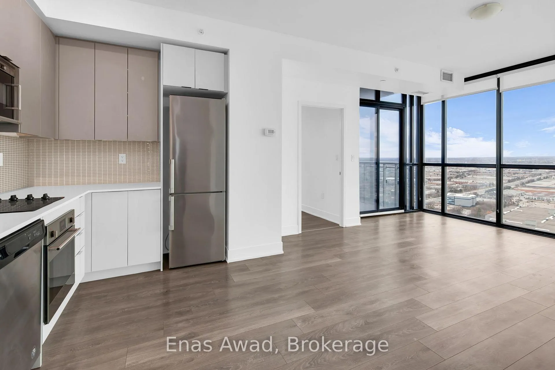 Photo 9 of Unit 3207, 2916 Highway 7, Vaughan, Concord — HOMEH