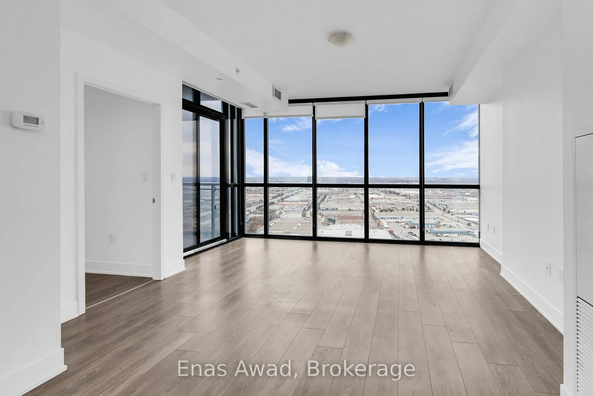 Photo 14 of Unit 3207, 2916 Highway 7, Vaughan, Concord — HOMEH