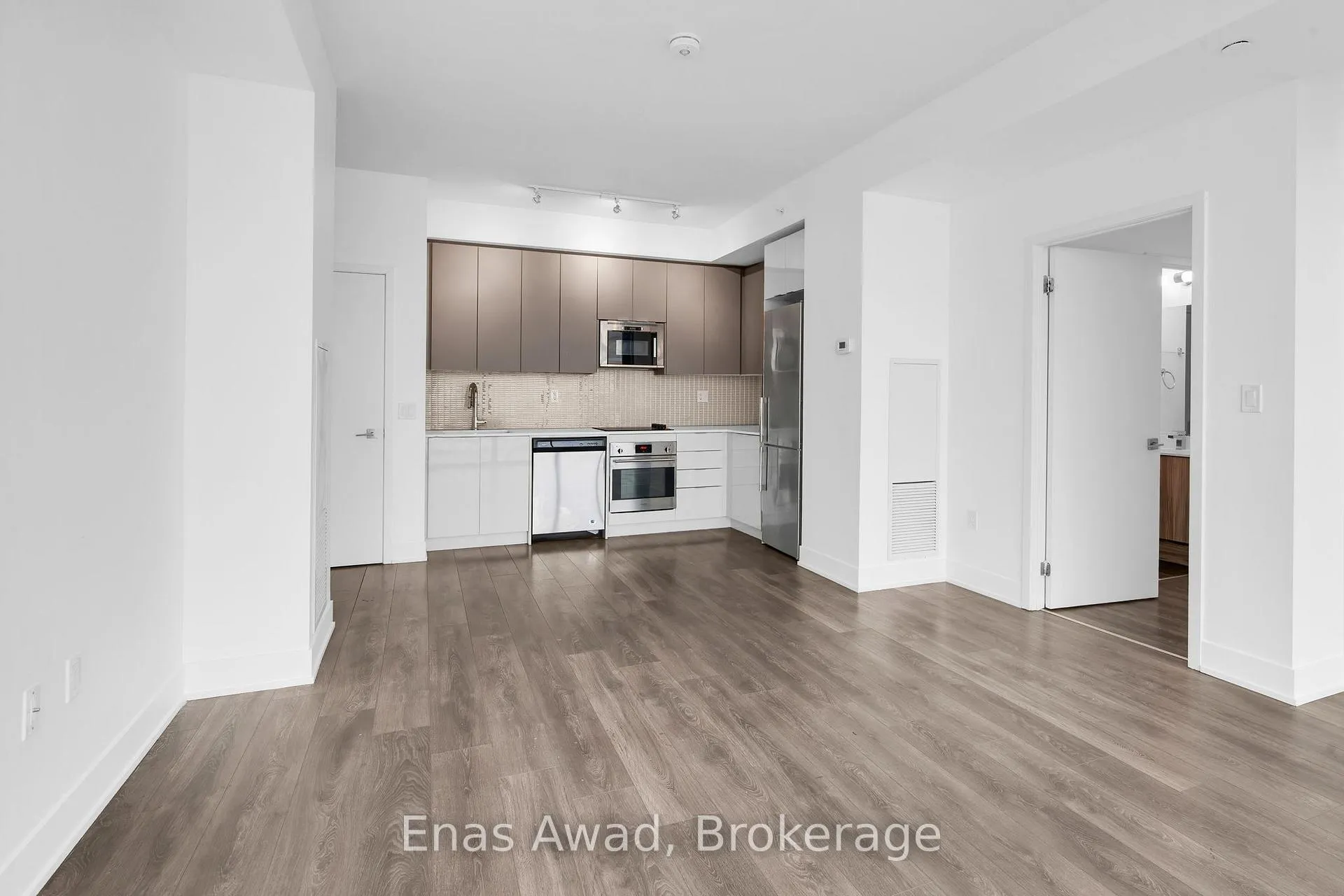 Photo 17 of Unit 3207, 2916 Highway 7, Vaughan, Concord — HOMEH