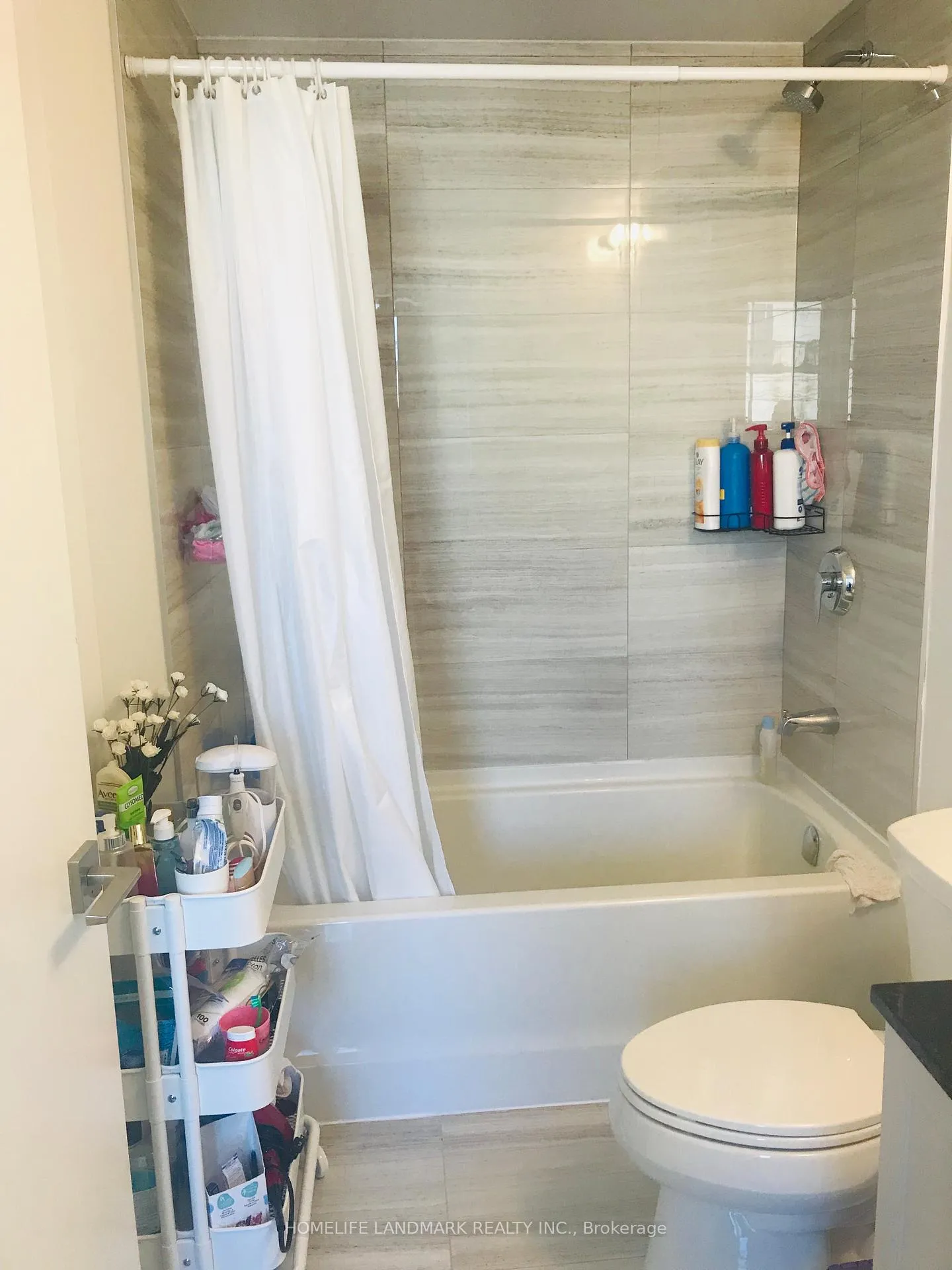 Photo 8 of Unit 308E, 278 Buchanan Drive, Markham, Unionville — HOMEH