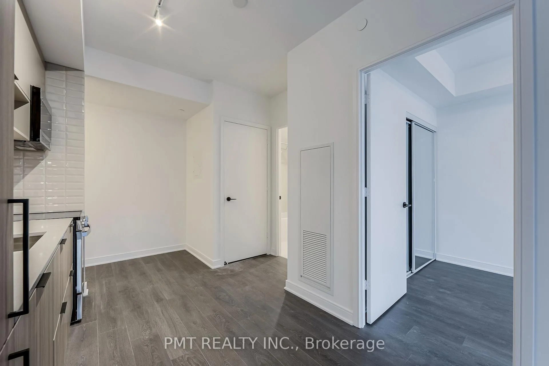 Photo 10 of Unit N612, 35 Rolling Mills Road, Toronto, Waterfront Communities — HOMEH