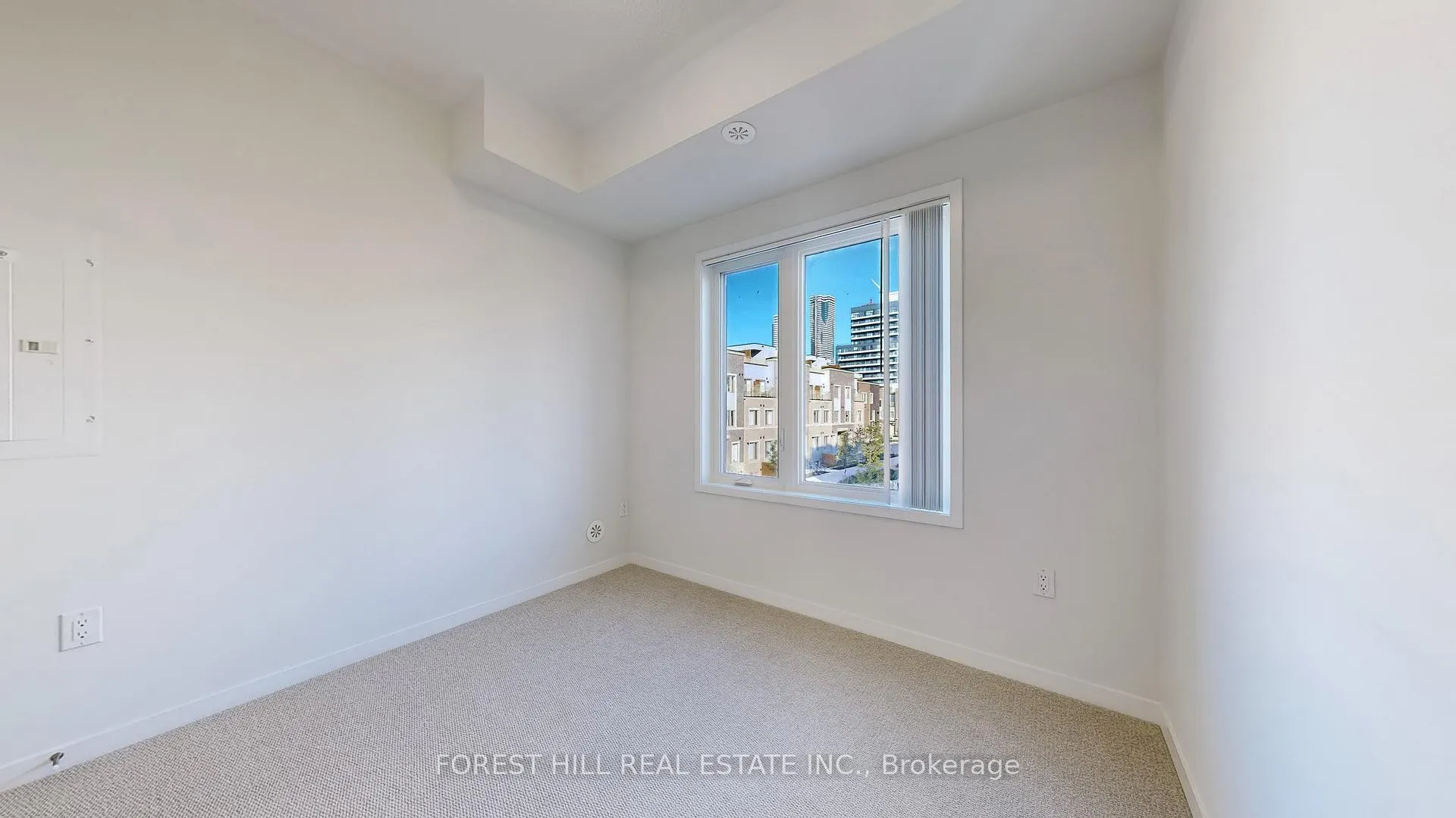 Photo 14 of Unit TH 313, 130 Honeycrisp Crescent, Vaughan, Vaughan Corporate Centre — HOMEH