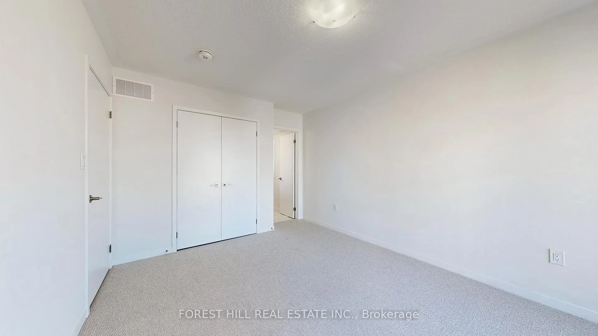Photo 26 of Unit TH 313, 130 Honeycrisp Crescent, Vaughan, Vaughan Corporate Centre — HOMEH