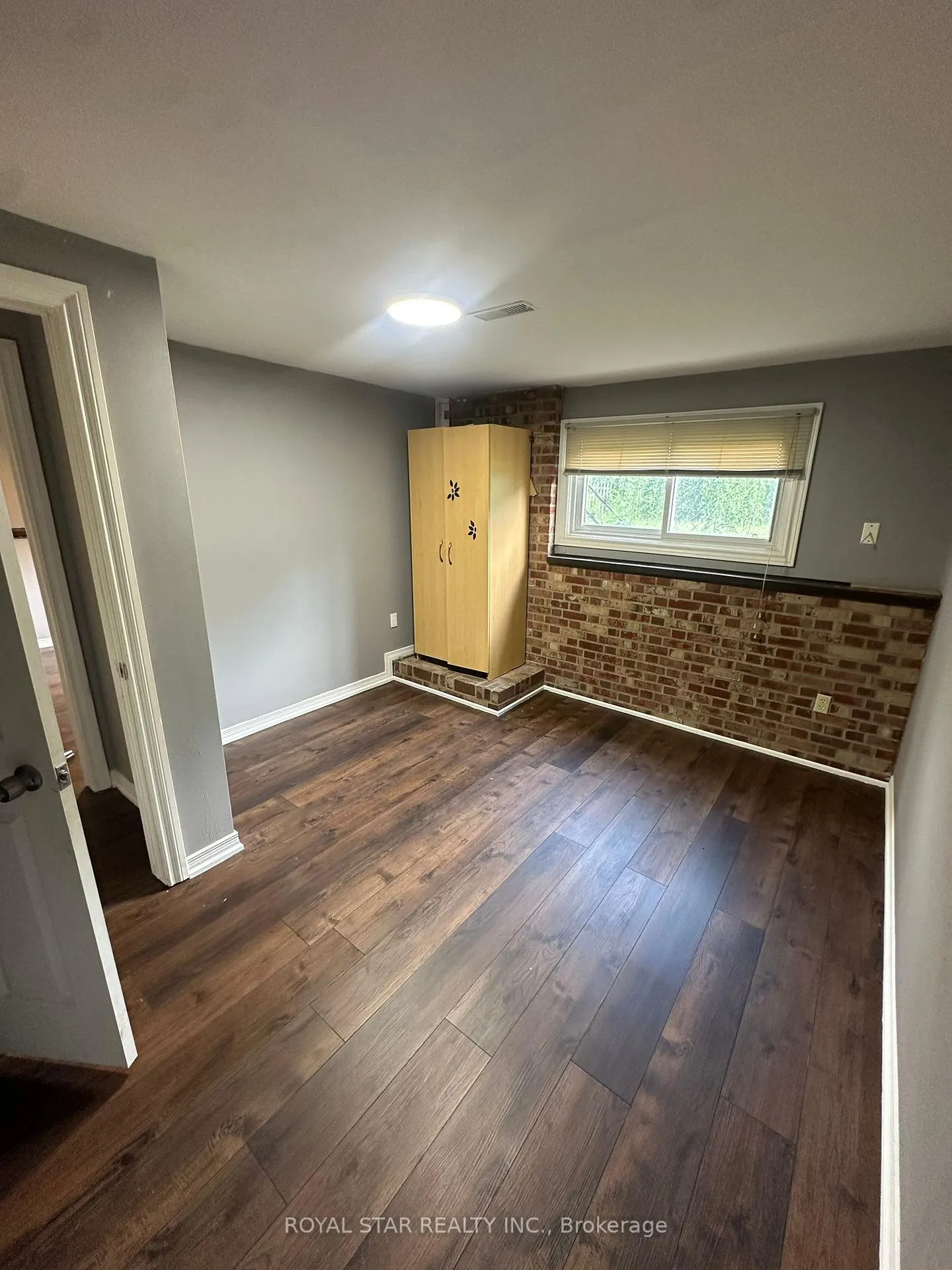 Photo 2 of 99 Romy Crescent, Thorold, Confederation Heights — HOMEH