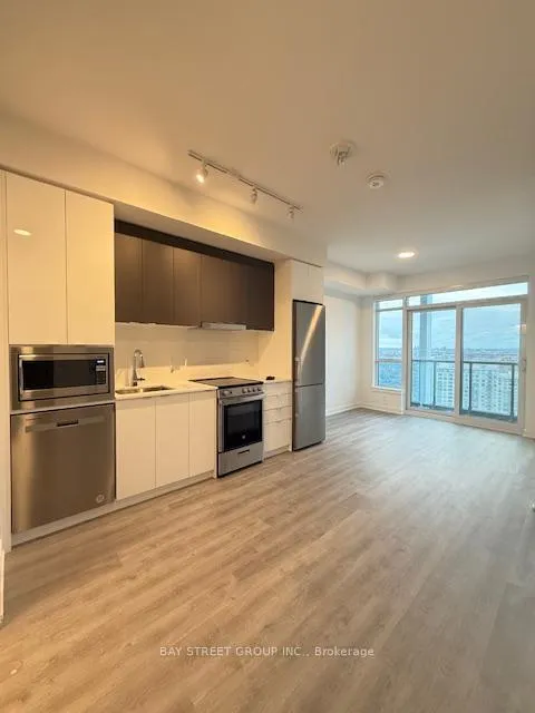 Photo 2 of Unit 2307, 50 Upper Mall Way, Vaughan, Brownridge — HOMEH