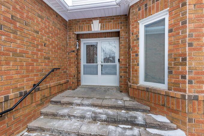 Photo 11 of 15 Kirkwood Crescent, Caledon, Rural Caledon — HOMEH