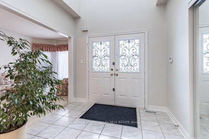 Photo 6 of 15 Kirkwood Crescent, Caledon, Rural Caledon — HOMEH