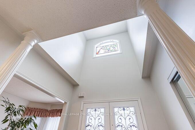 Photo 5 of 15 Kirkwood Crescent, Caledon, Rural Caledon — HOMEH